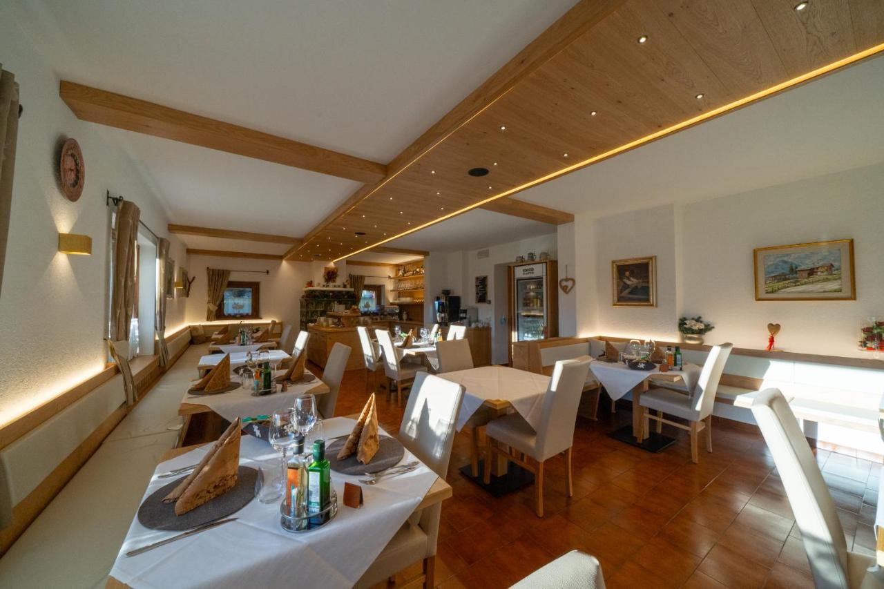 Hotel Fontana Sappada Exteriör bild